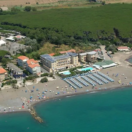 Hotel Isa-double With Balcony And Side Sea View In With Swimming Pool In Marina Di Cecina, Just 10 Meters From The Sea